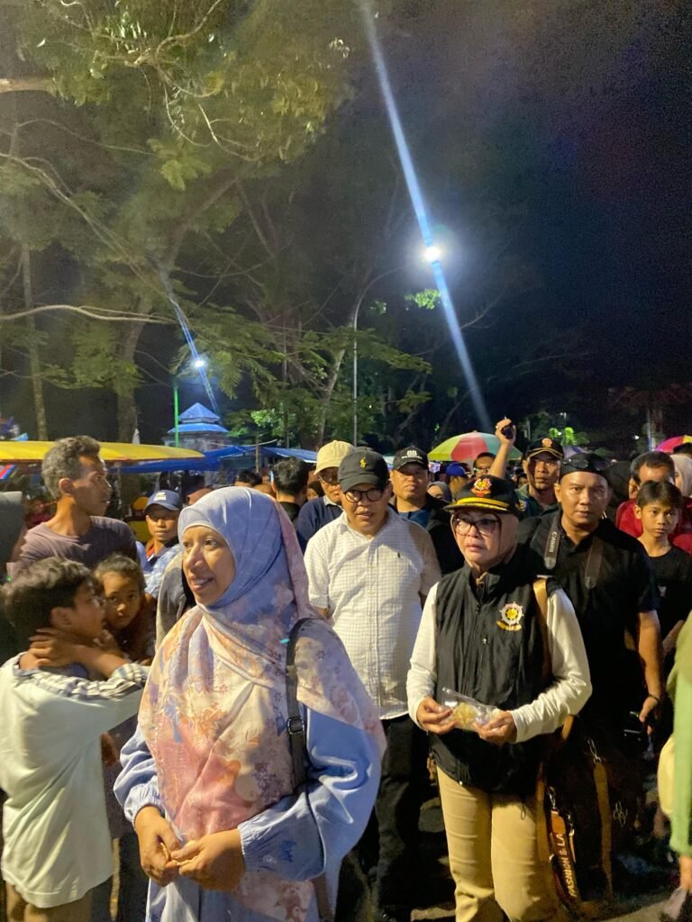 CFN Gerung, Upaya LAZ-Adha Hidupkan Kota Gerung