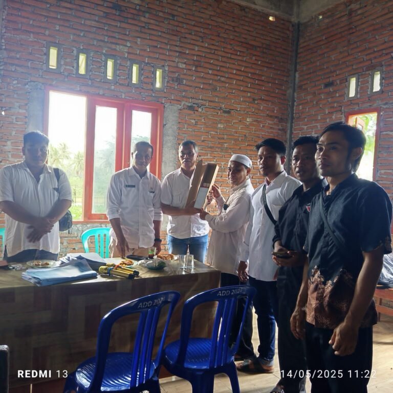 Tuntaskan Kebutuhan Warga, Dukcapil Lombok Barat Gelar Layanan Kedua di Belongas