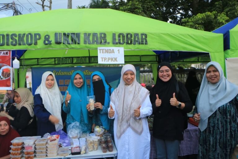 Car Free Night Gerung, Wabup UNA : UMKM dan Masyarakat Tersenyum Bahagia