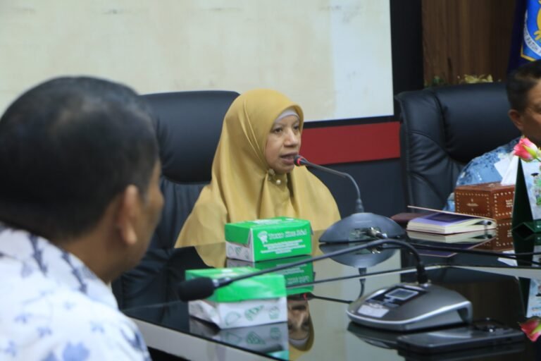 Wabup UNA Minta Kuatkan Kolaborasi Atasi Masalah Kesehatan