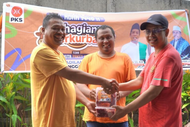 PKS NTB Tingkatkan Semangat Berkurban, 306 Sapi dan 120 Kambing Disalurkan untuk Masyarakat