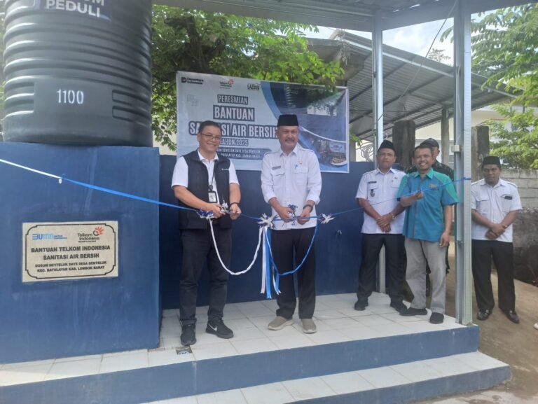 Peresmian Program Sarana Air Bersih PT Telkom, Kadis PU Lobar : Semoga Program  ini Dapat Berlanjut ke Desa Lainnya