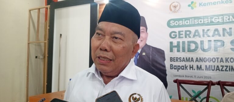 Anggota DPR RI Muazzim Akbar Gandeng Kemenkes Sosialisasikan Pemeriksaan Kesehatan Gratis di Lombok Barat