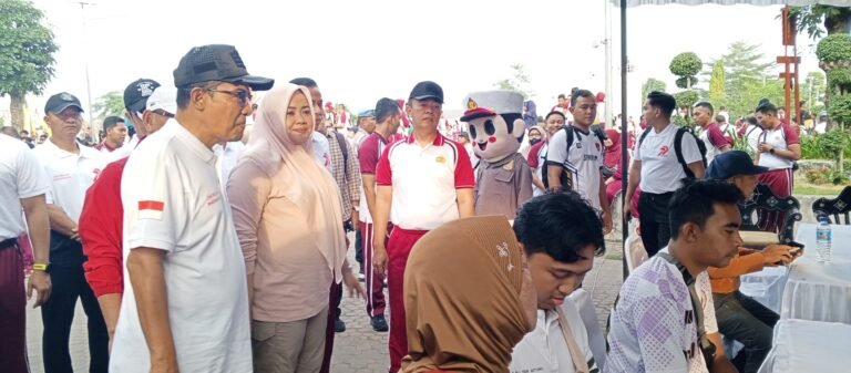 Kapolda NTB Hadiri Pelayanan Publik dan Baksos Polresta Mataram di CFD Udayana