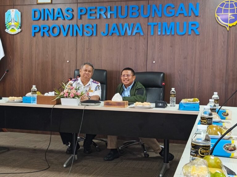 Gali Potensi PAD Baru dari Pelabuhan, Bupati LAZ Studi Banding ke Jatim