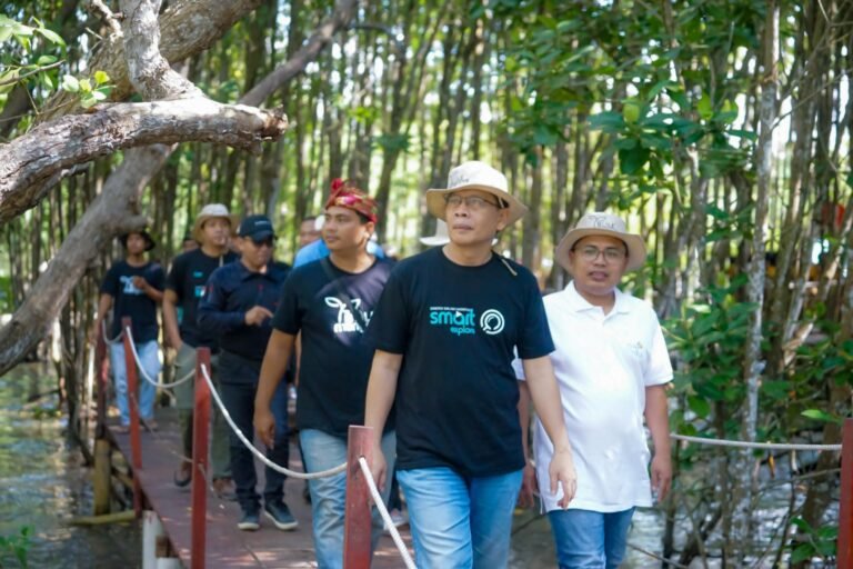 Semangat Kemerdekaan, Ekowisata Bale Mangrove Jerowaru Binaan PLN Tunjukkan Kemandirian dan Peduli Lingkungan di Hari Mangrove Sedunia