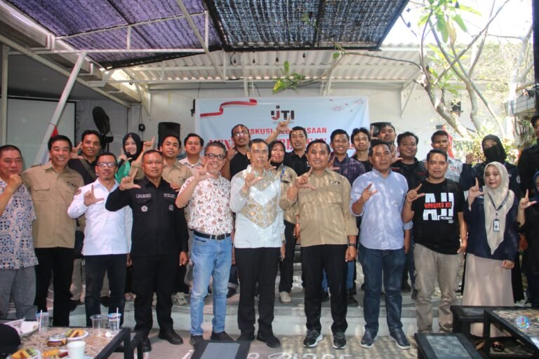 Diskusi Kebangsaan IJTI NTB: Pers Merdeka Masih Jadi PR Bersama