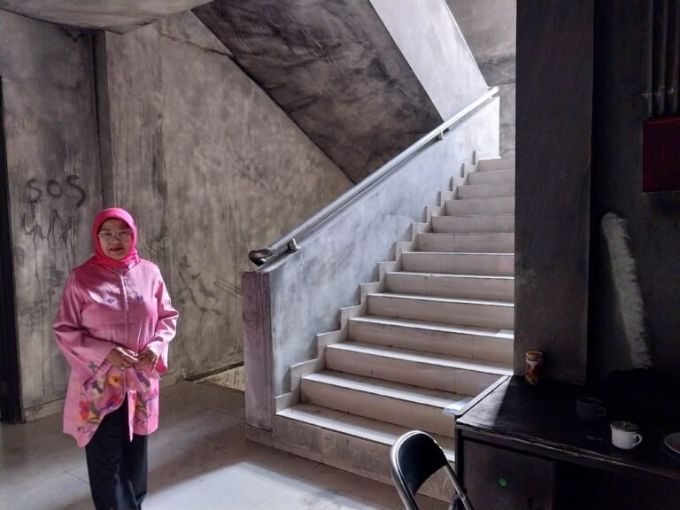 Garasi Bawah Gedung Sekwan Disulap Jadi Ruang Rapat, DPRD NTB Tetap Aktif Bekerja 