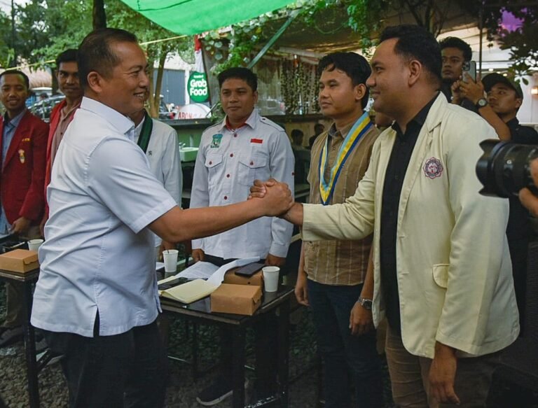Mimbar Rakyat:  Gubernur NTB Pastikan Tindaklanjuti  9 Tuntutan Mahasiswa