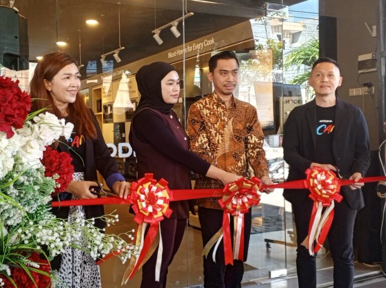 MODENA Home Center Pertama di NTB Resmi Dibuka, Perkuat Ekspansi Bisnis di Kawasan Indonesia Timur