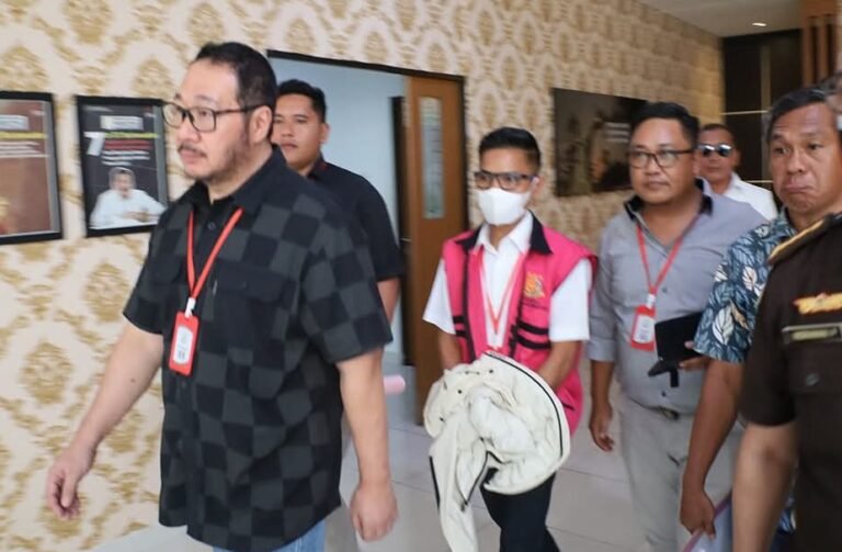 Kejati  NTB Tahan HK dalam Kasus Dana Siluman Pokir Dewan