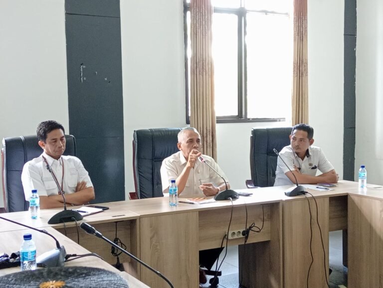 Puluhan Guru PPPK NTB Ngadu ke DPRD, Tolak Rencana Pengembalian ke Formasi Awal