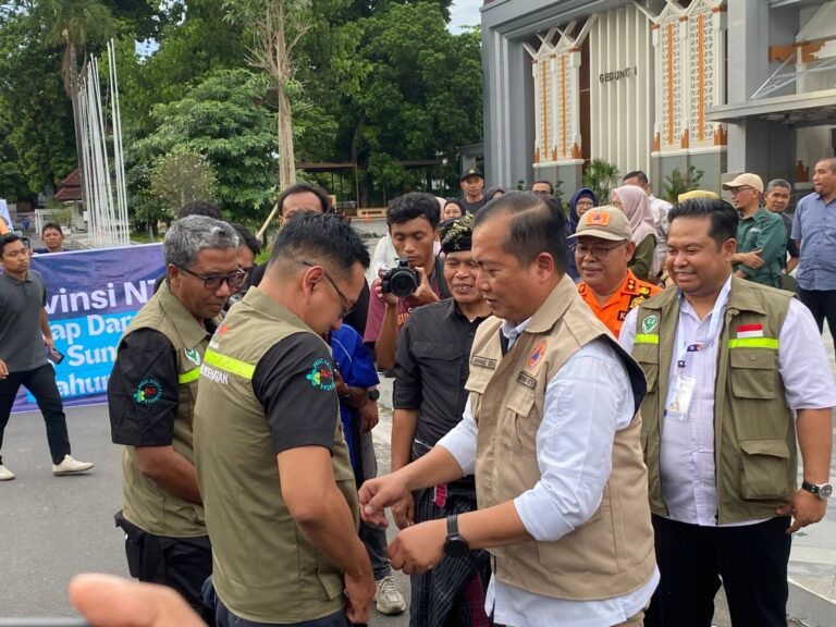 Gerak Cepat, Pemprov NTB Kirim 32 Relawan dan Rp3 Miliar untuk Korban Banjir di Aceh dan Sumatera