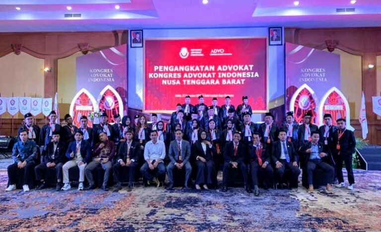 KAI NTB Lantik 34 Advokat dan Kukuhkan Seluruh DPC se-NTB