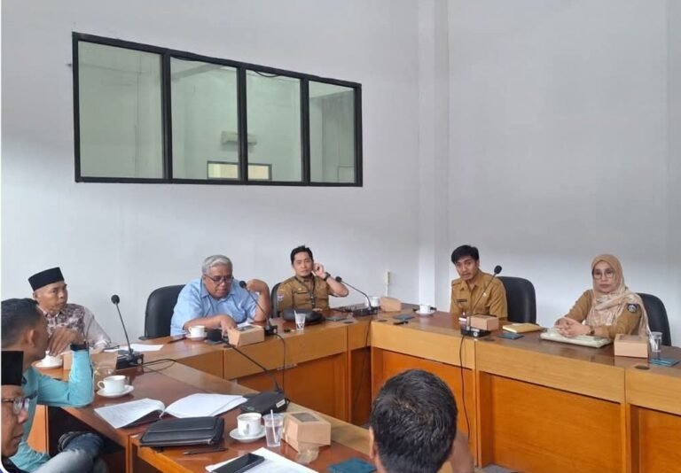 Pansus I DPRD NTB Bahas Hasil Fasilitasi Kemendagri terhadap Raperda Perizinan Berusaha
