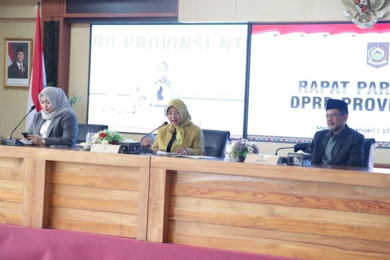 DPRD NTB Sepakati Raperda Perizinan Berusaha Jadi Perda
