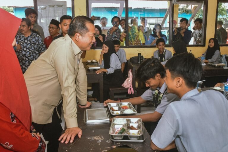 Gubernur NTB Ajak Siswa SMAN 1 Tanjung Lanjutkan Pendidikan dan Hindari Pernikahan Dini