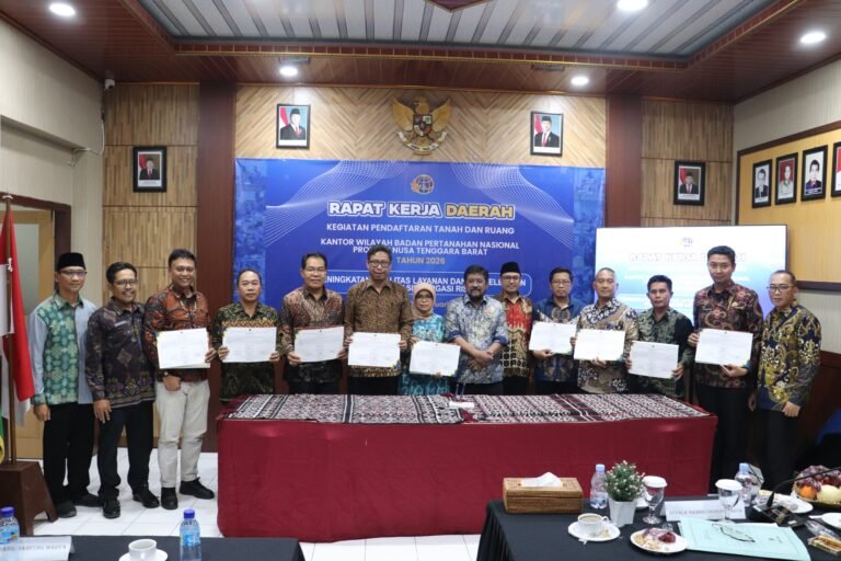 Kepala Kantor Pertanahan Kota Mataram Ikuti Rakerda Kanwil BPN Provinsi NTB