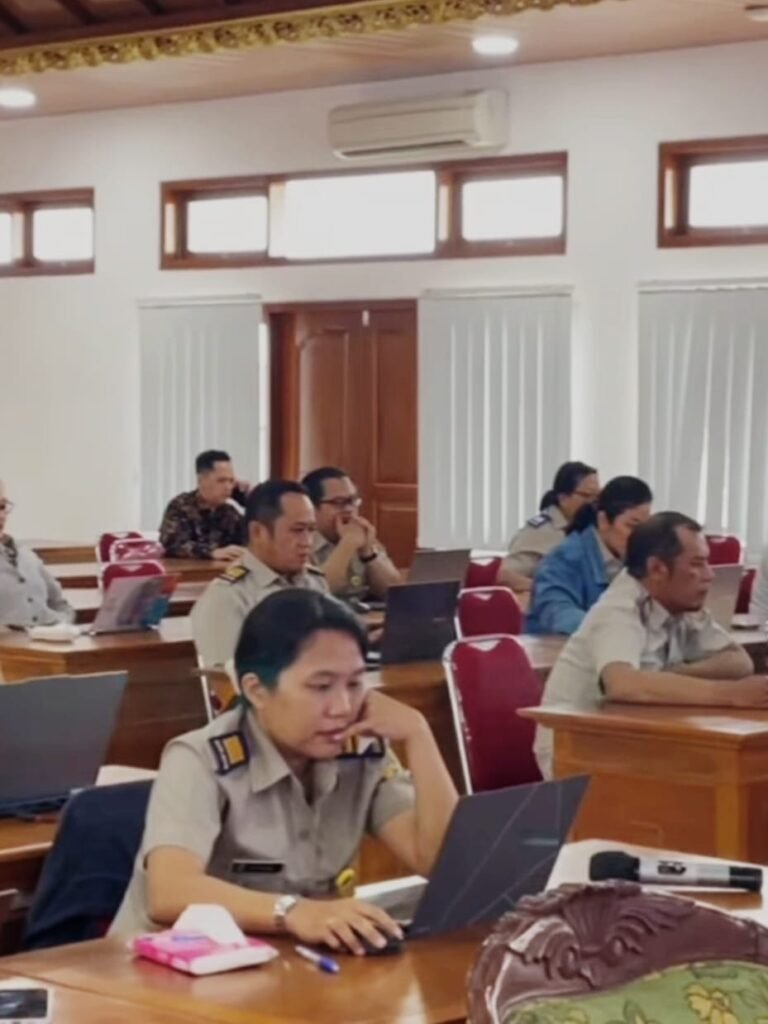 Pegawai Kantor Pertanahan Kota Mataram Ikut Ambil Bagian dalam Transformasi Pelayanan ATR/BPN