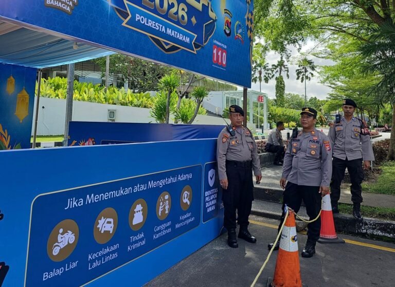Kapolsek Mataram Cek Kesiapan Pos Pelayanan Pengamanan Lebaran di Epicentrum Mall