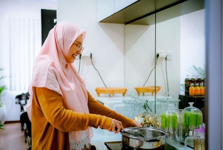 PLN Pastikan Pasokan Listrik Sumbawa Aman Selama Ramadan