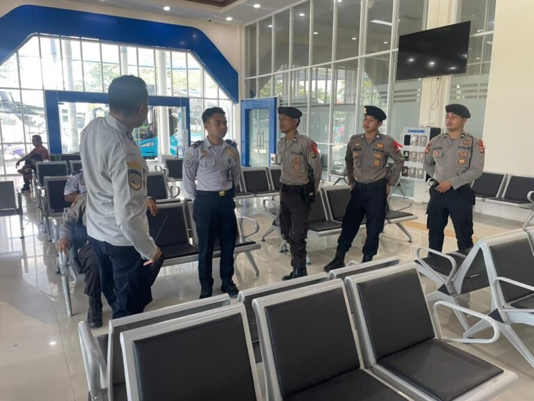 Polda NTB Cek Keamanan Terminal Mandalika, Pastikan Mudik Lebaran Aman