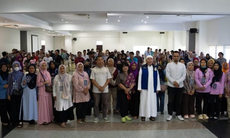 Muazzim Akbar Tegaskan Program MBG Dorong Kesehatan dan Pendidikan Generasi Muda