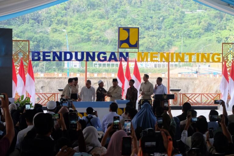 Presiden Prabowo Resmikan Bendungan Meninting, Tingkatkan Produktivitas Pertanian dan Ketahanan Pangan