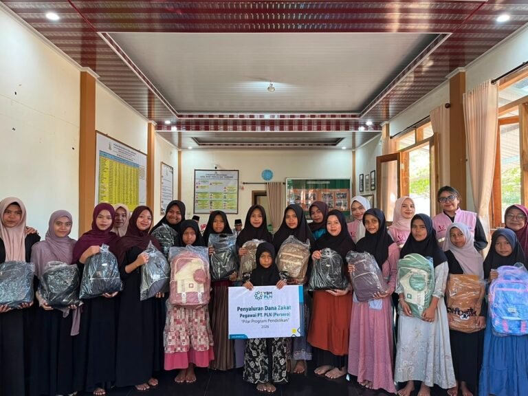 YBM PLN Salurkan Bantuan Pendidikan bagi Anak Panti Asuhan